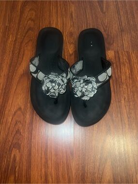 Coach Black Thong Sandals with Gray Floral Applique